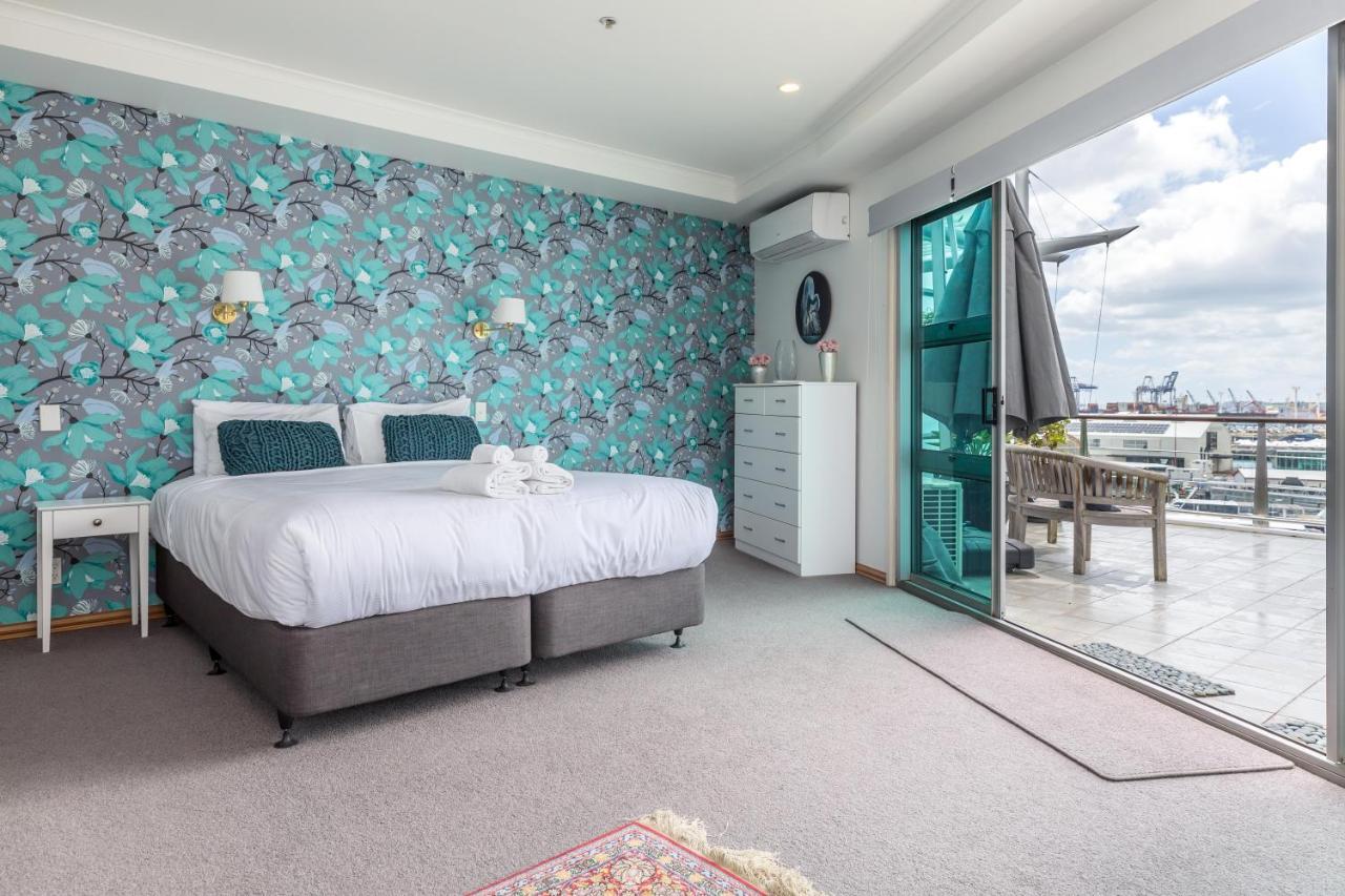 Stunning Waterfront Location With Huge Balcony! Daire Auckland Dış mekan fotoğraf